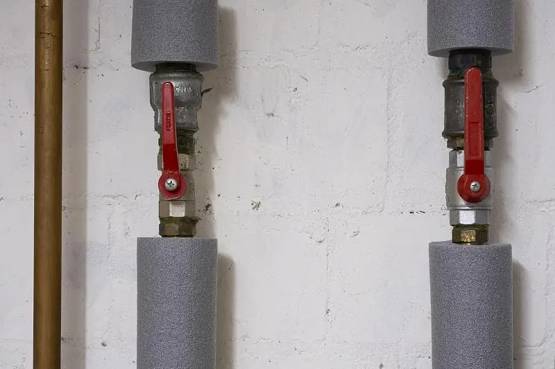 brass strainer with valves