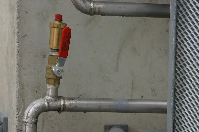 brass strainer with valve