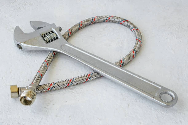 Flexible braided hoses