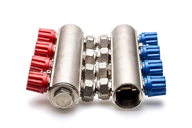 Brass PEX manifolds with shutoff valves